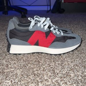 New Balance 327 size- mens 10.5